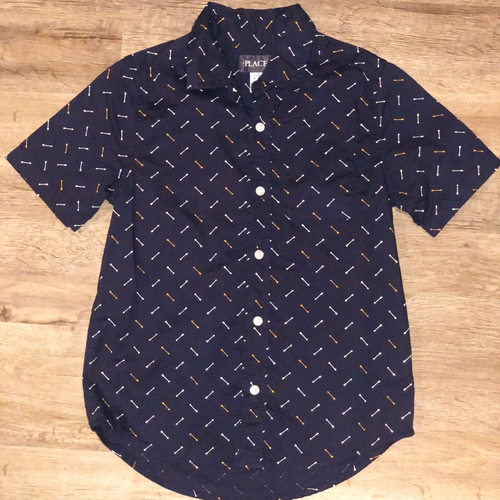 Children’s Place Boy’s button up 👕